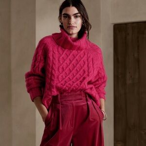Banana Republic Cable-Knit Turtleneck Sweater Pink- Size S